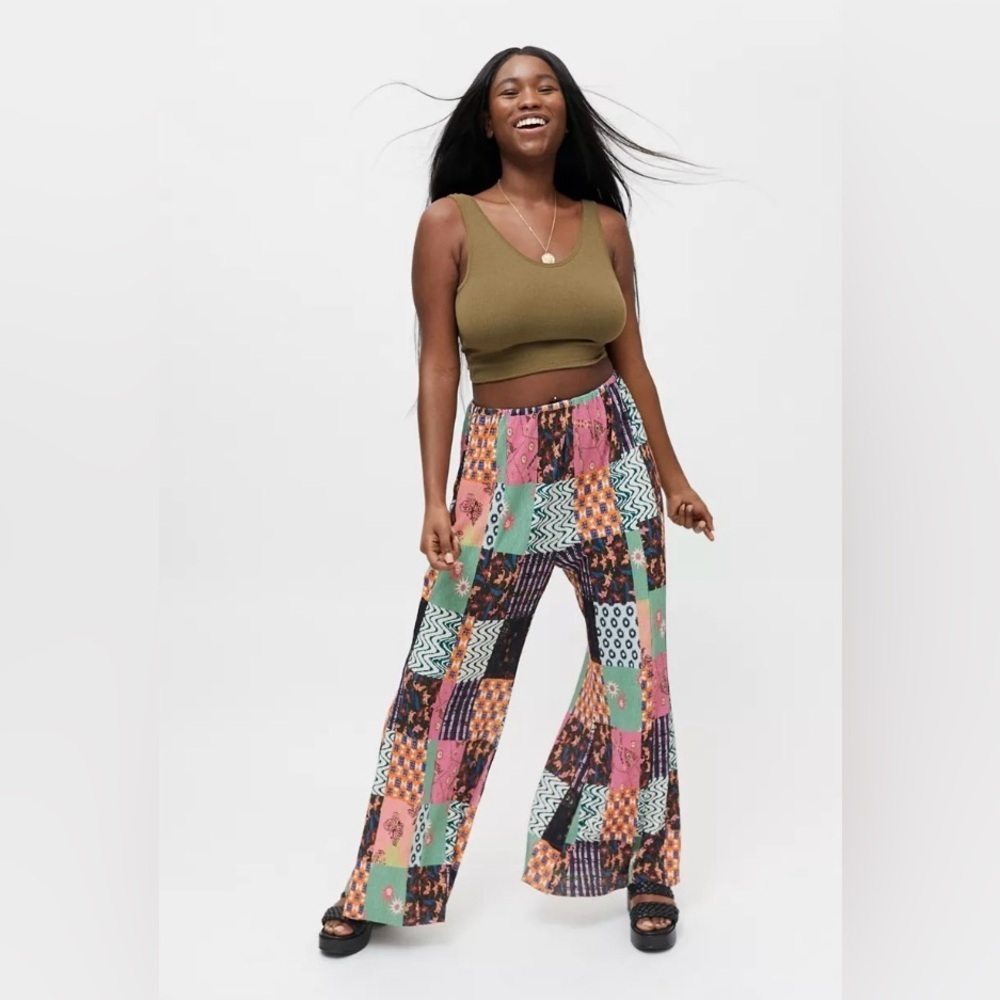 Urban Outfitters Solange Plisse Flare Pant Patchwork Print - Picture 1 of 8